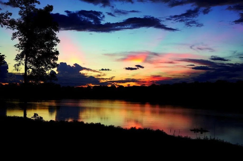 Atardecer en Iquitos, Perú