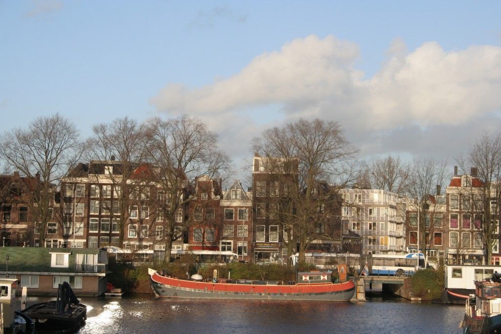 Canal en Amsterdam, Holanda