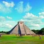 Templo Kukulkan en Chichen Itza México