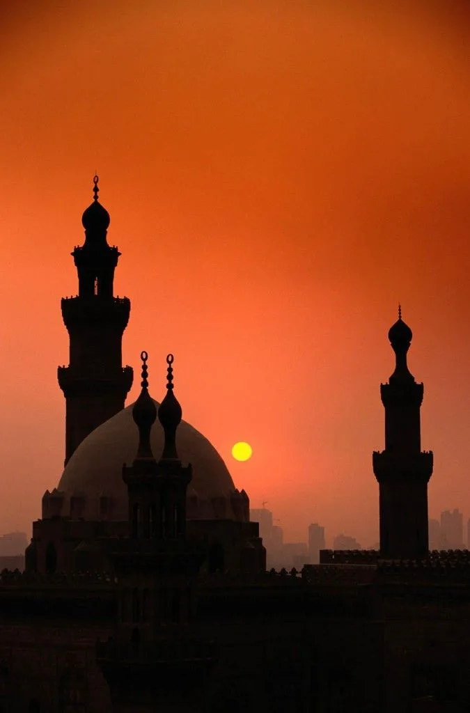 Atardecer en templo egipcio