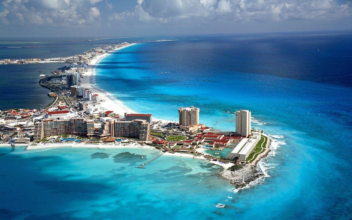 Vista aérea de Cancún en la Riviera Maya