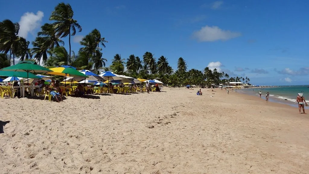 Playa Stella Maris en la ciudad de Bahía
