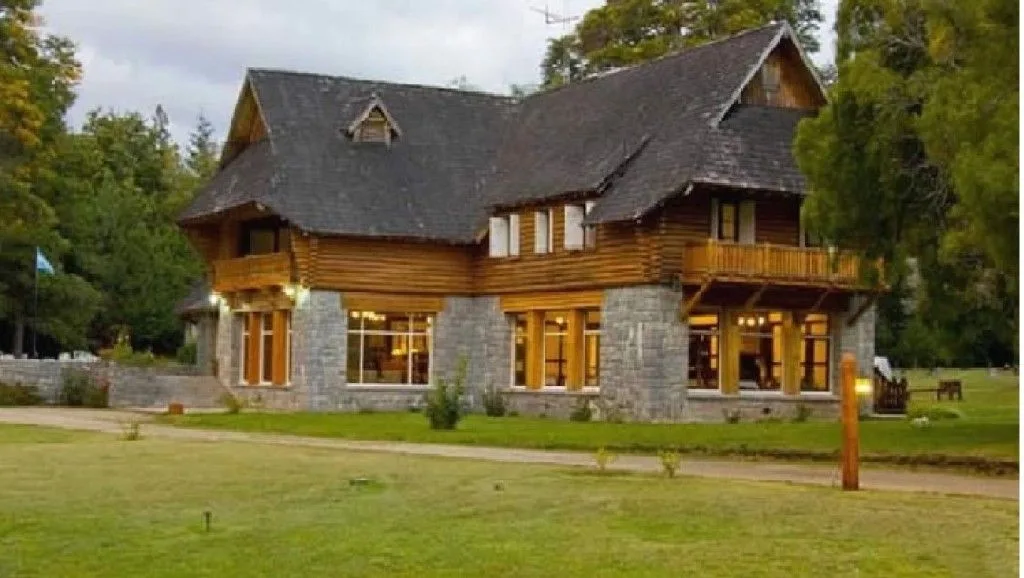 HOSTERIA FUTALAUFQUEN