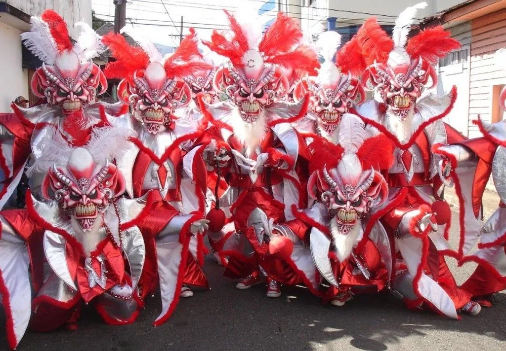 CARNAVAL EN REPUBLICA DOMINICANA