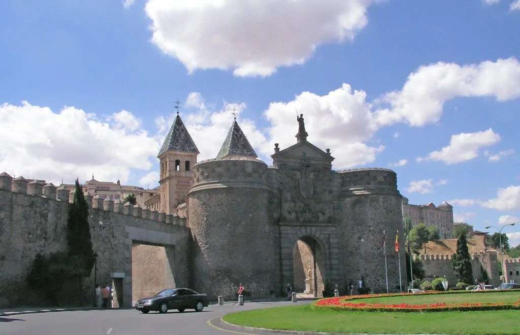 Puerta Bisagra ciudad de Toledo