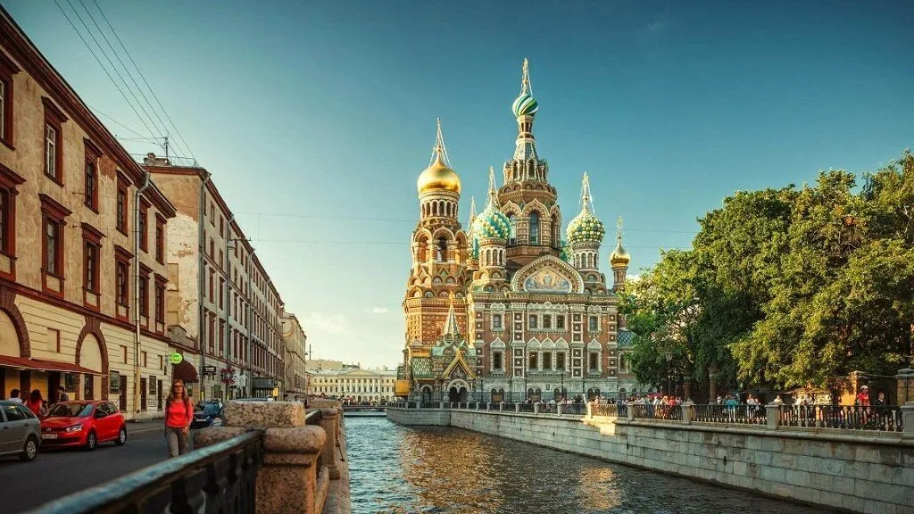 Los contrastes aequitectónicos, una joya que el turista podrá conocer en tu visita a San Petersburgo