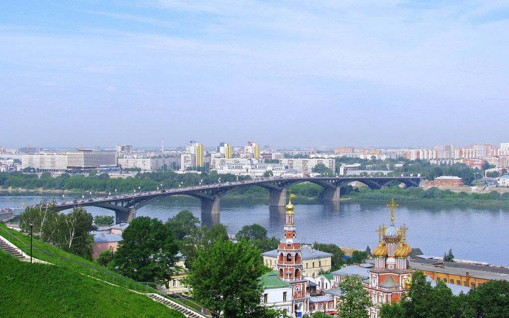 El río Oka divide en dos la ciudad de Nizhnij Novgorod